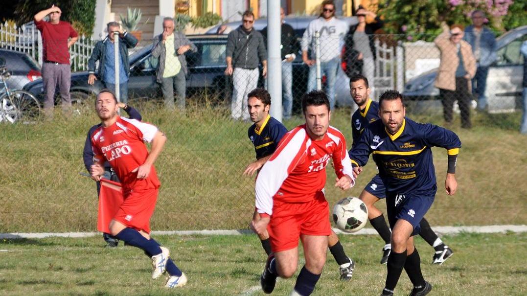 Un'azione di gioco in Prima categoria