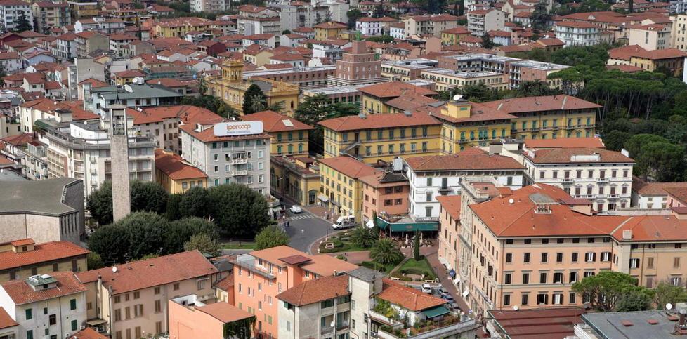 Residenti in aumento ma gli stranieri fuggono 