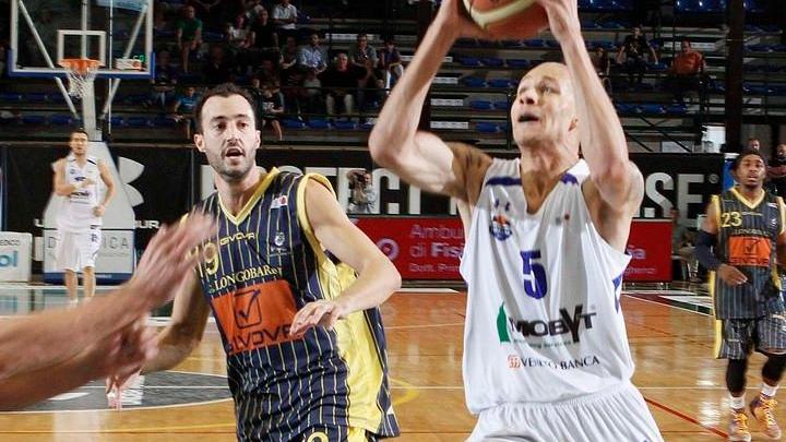 Enigma Scafati per coach Martelossi