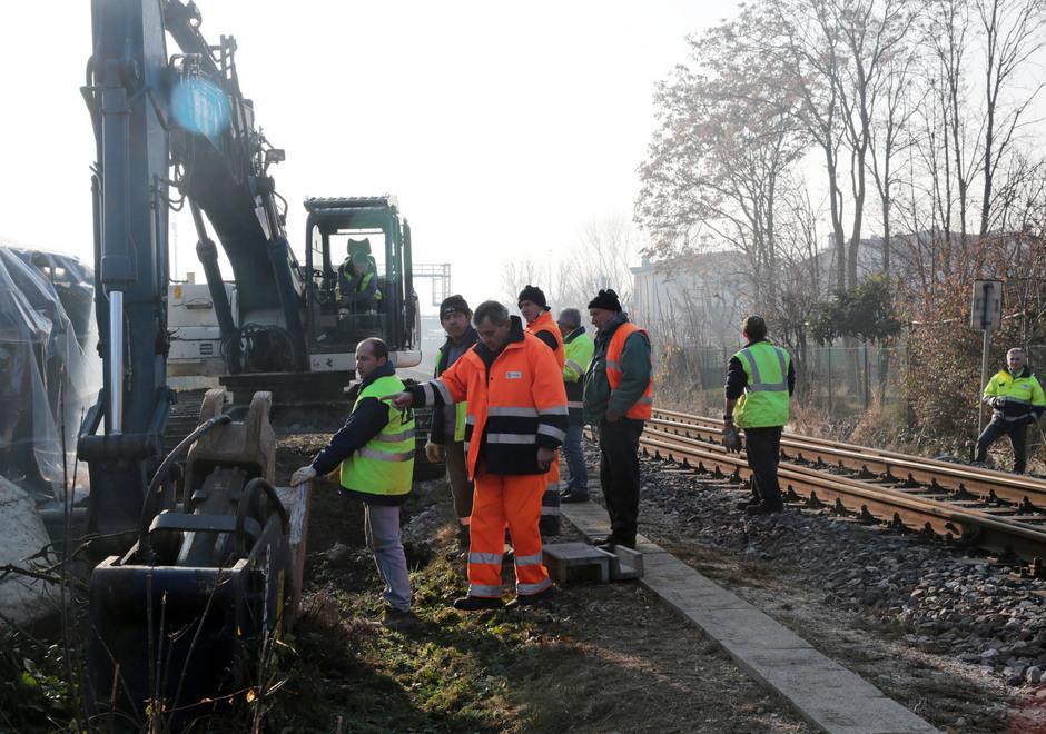 Via al recupero del locomotore 