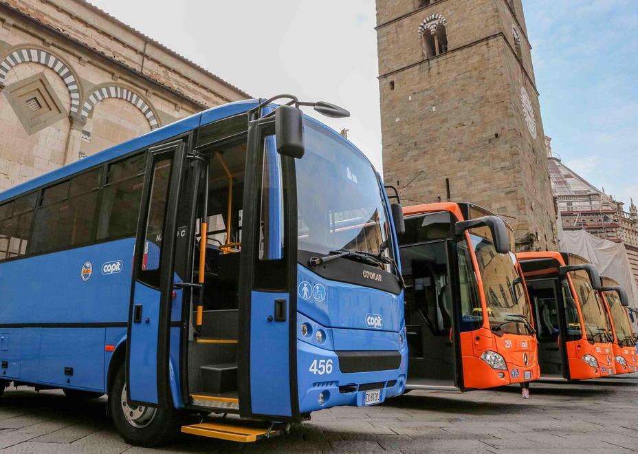 Tariffe scontate sui bus per le famiglie in difficoltà 