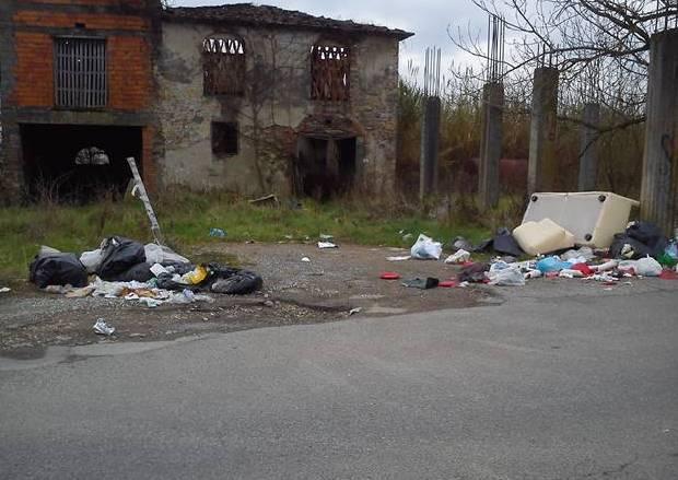 Discariche, i Comitati chiedono un incontro con il Cis