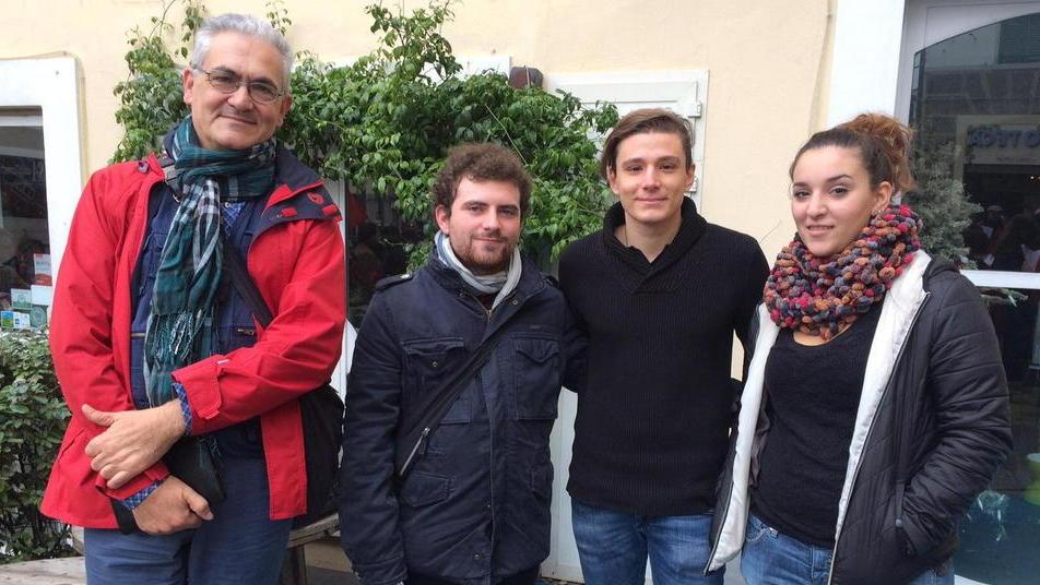 E gli studenti dell’Isis Mattei intonano testi sulla libertà