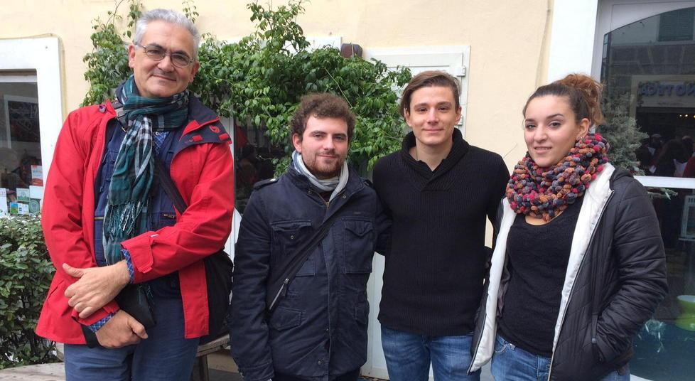 E gli studenti dell’Isis Mattei intonano testi sulla libertà