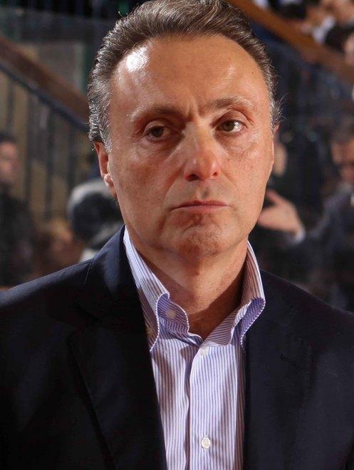 Bucchi cerca di far reagire i suoi non bastano le proteste plateali