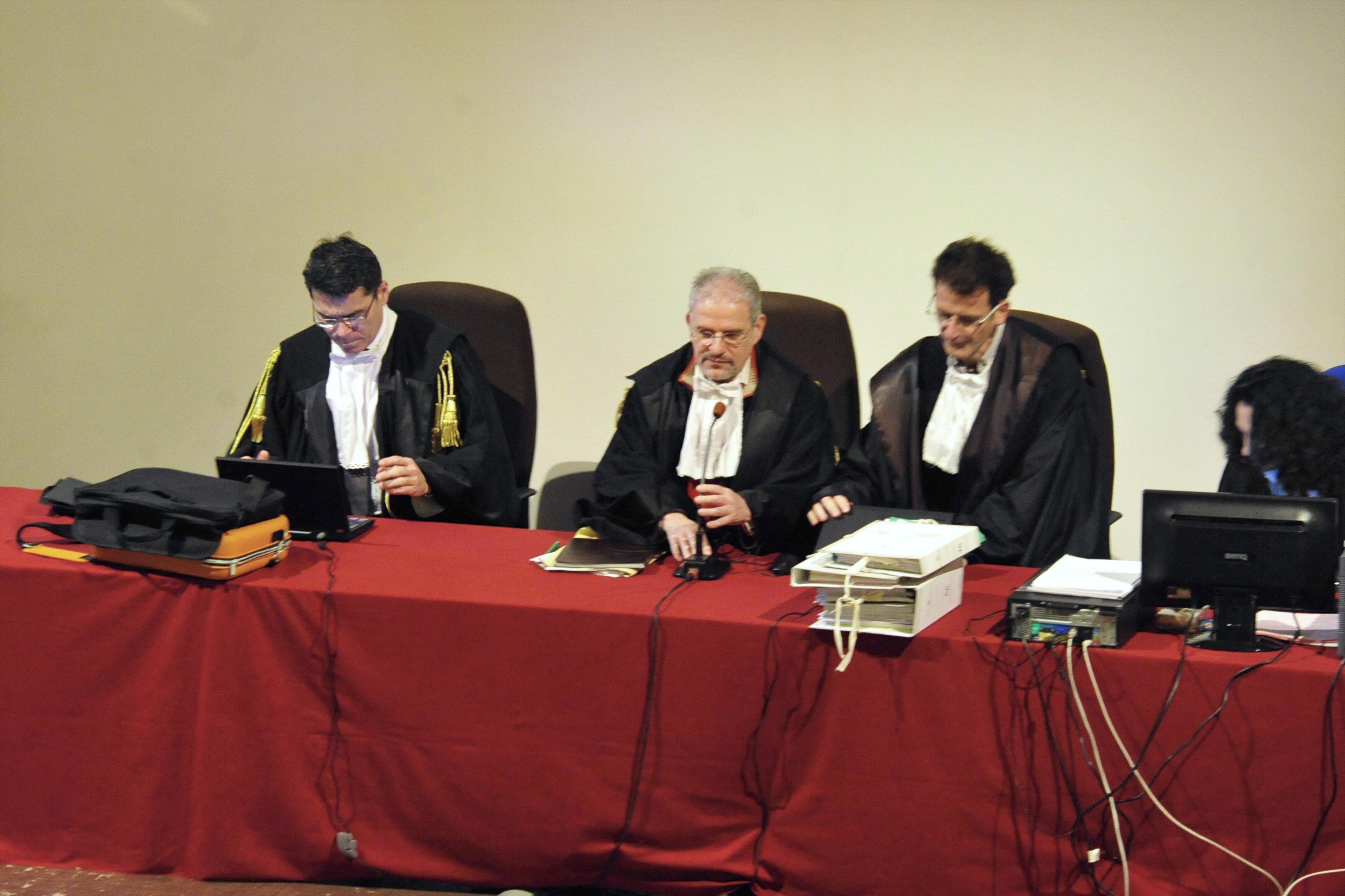 Il collegio giudicante in una foto di archivio (foto Bf)