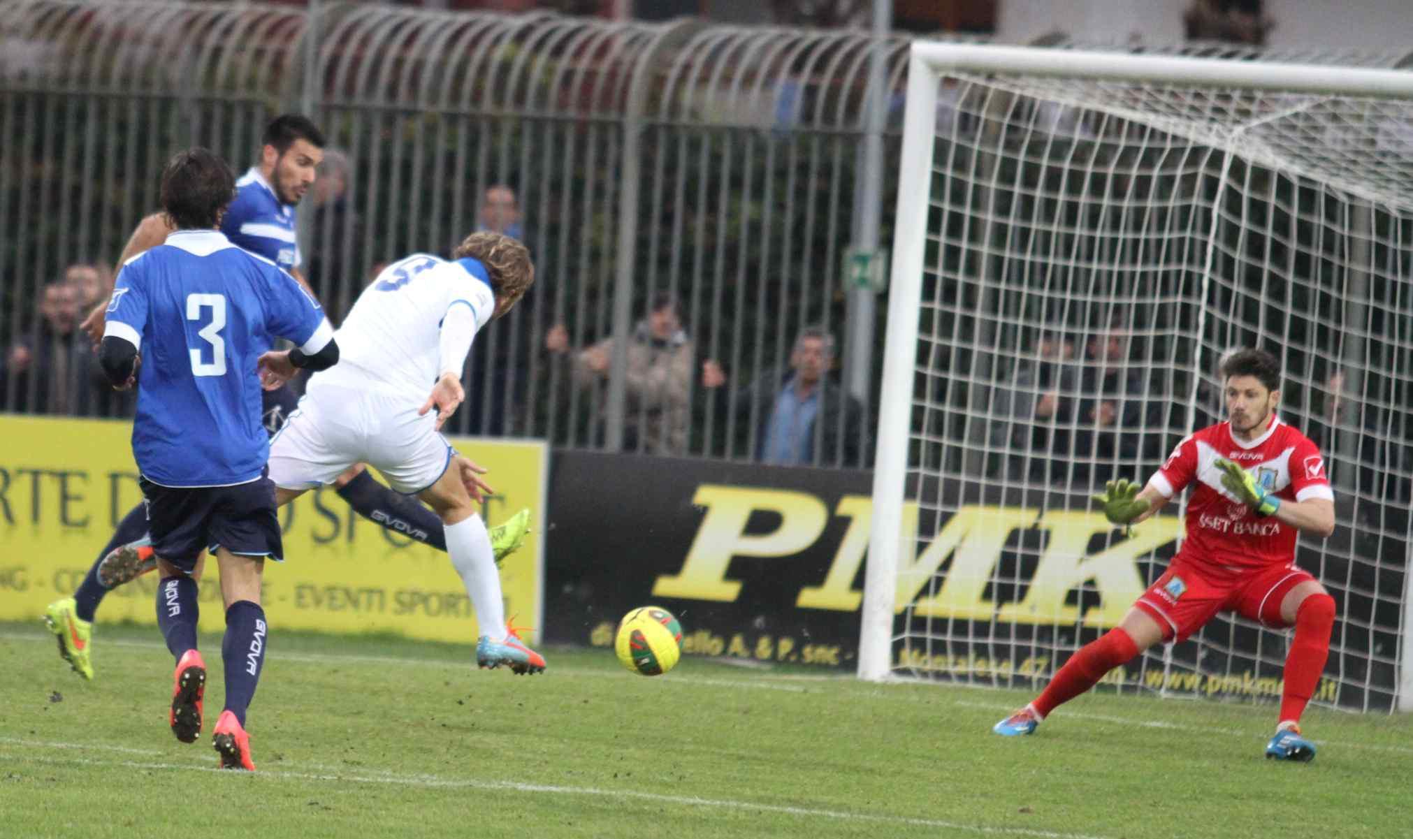Rubino segna il gol del 2-0 contro il San Marino