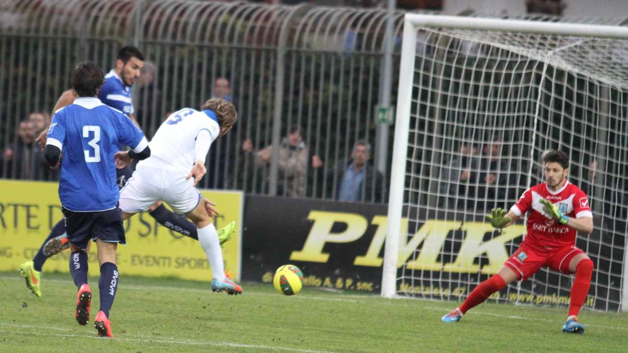 Rubino segna il gol del 2-0 contro il San Marino