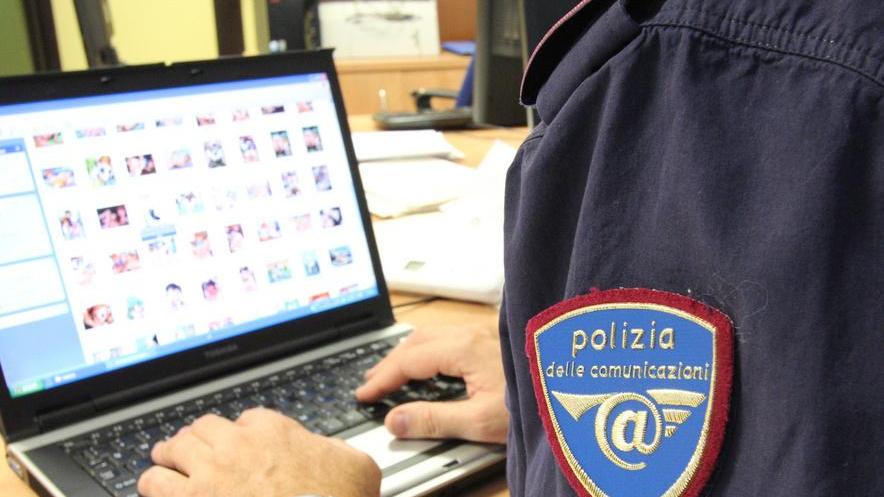 Cresce anche la pedopornografia on line