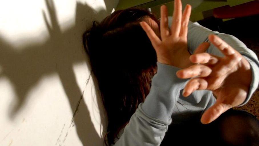 Botte e violenze alla ex, condannato e incarcerato