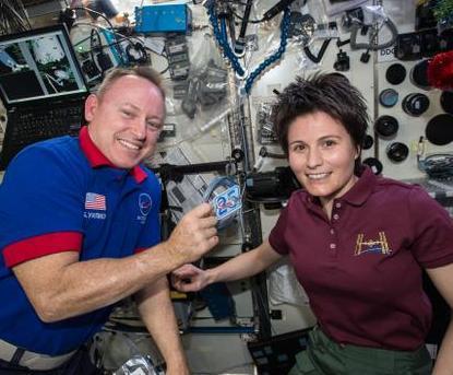 AstroSamantha: «Ce l’abbiamo fatta, tutto bene» 