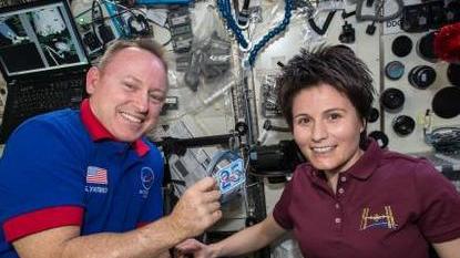 AstroSamantha: «Ce l’abbiamo fatta, tutto bene»