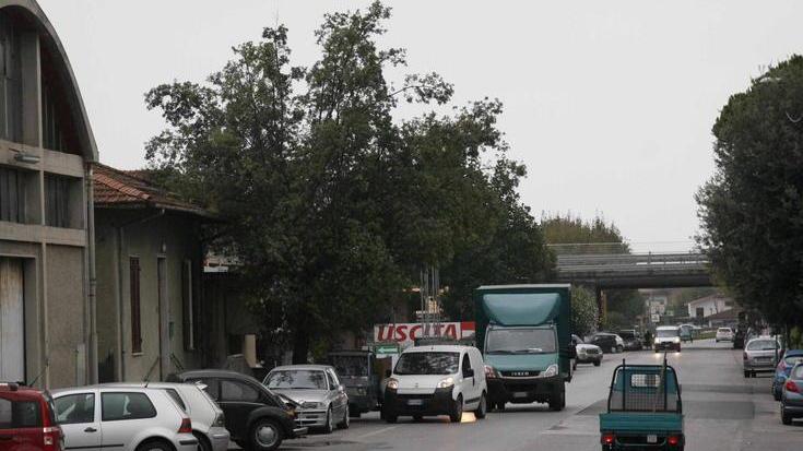 Stop ai mezzi pesanti lungo tutta via Federigi