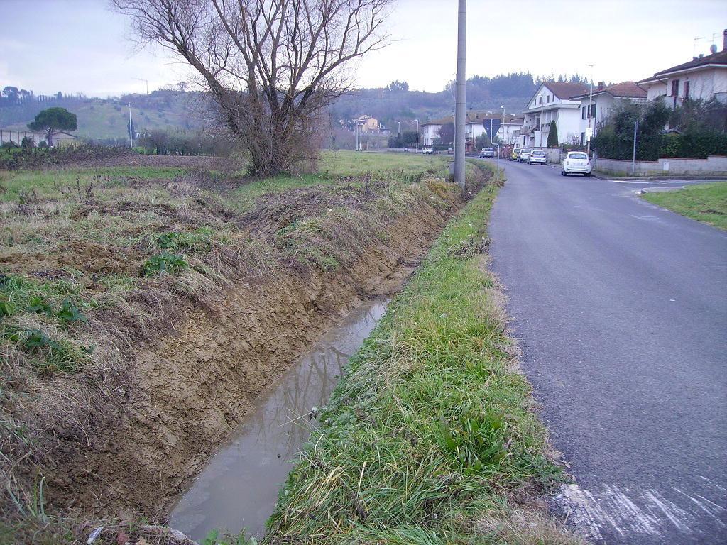 Il rio Vallebuia a Fucecchio