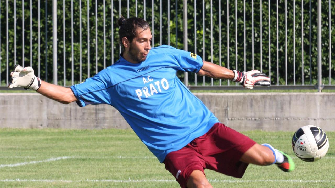Il portiere Edoardo Pazzagli, figlio d'arte ed ex numero 1 di Prato e Pistoiese