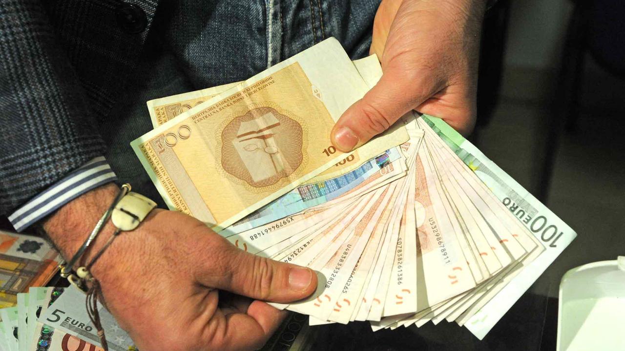 Il truffatore ha raggirato un fucecchiese con la scusa di farsi mostrare le banconote
