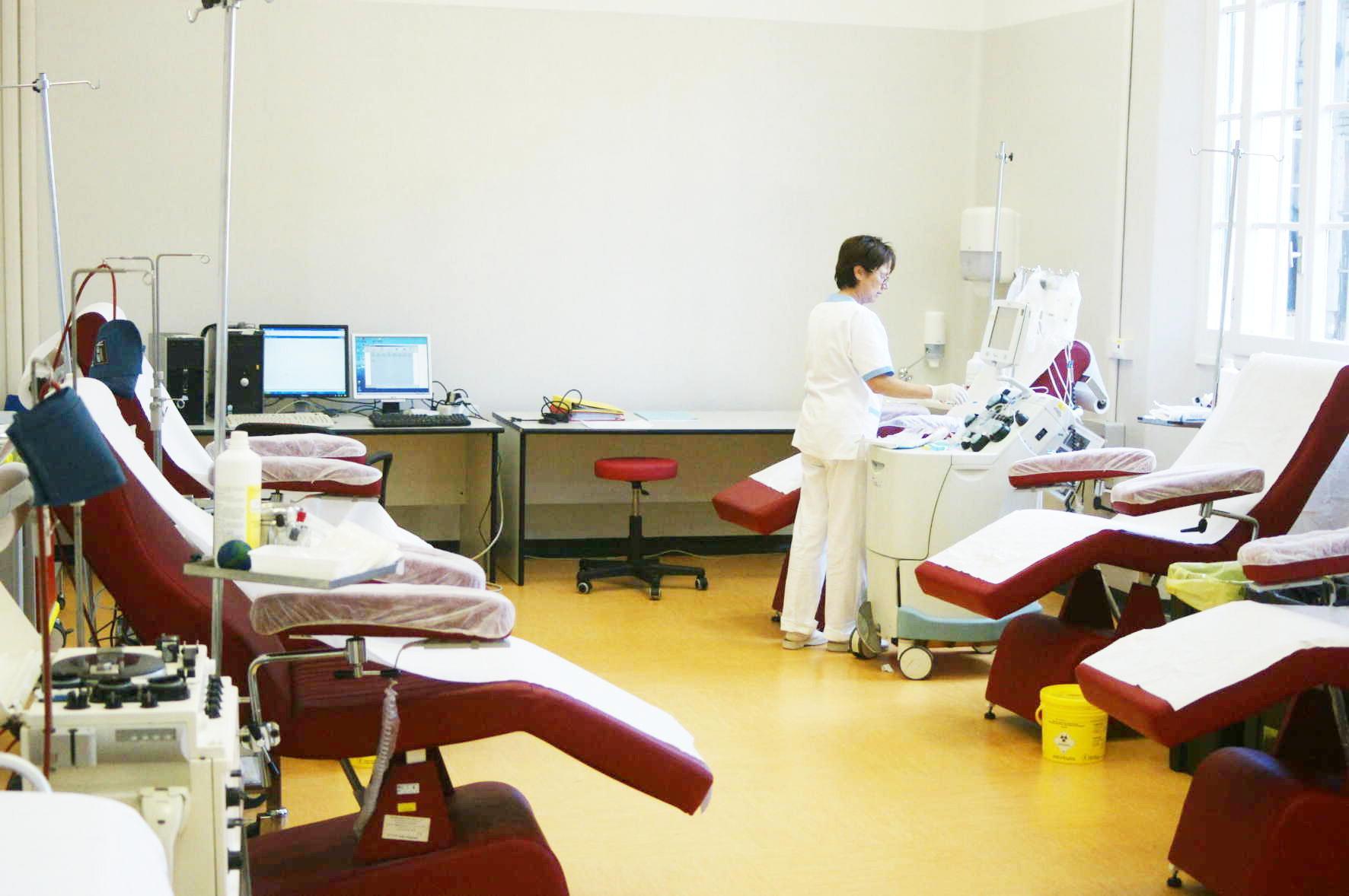 Una sala attrezzata per le donazioni