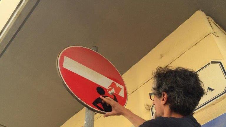 Arrestata in Giappone la compagna di Clet