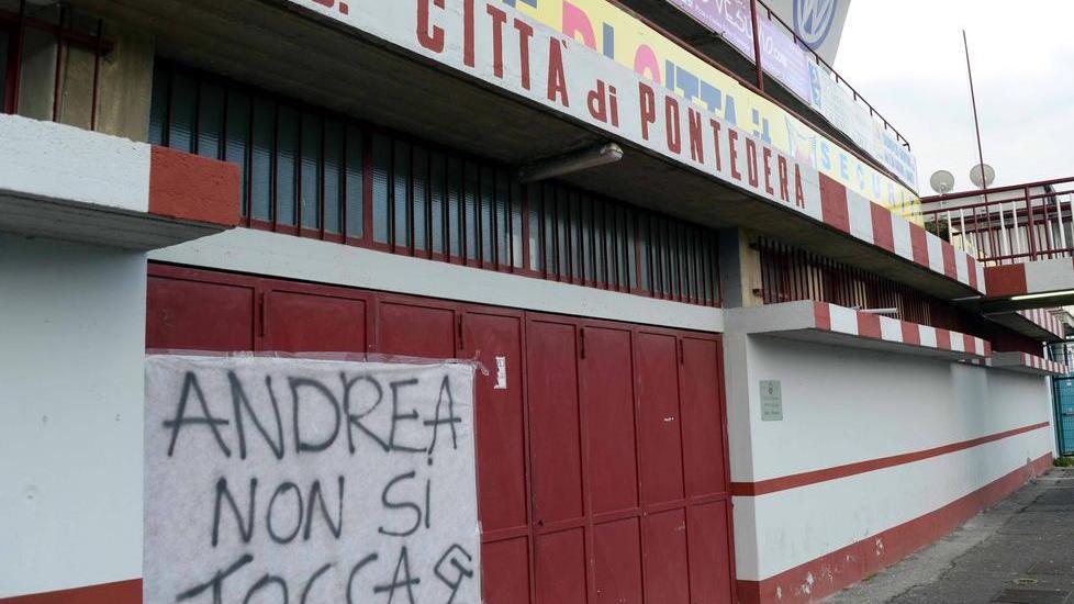La città inneggia a capitan Caponi