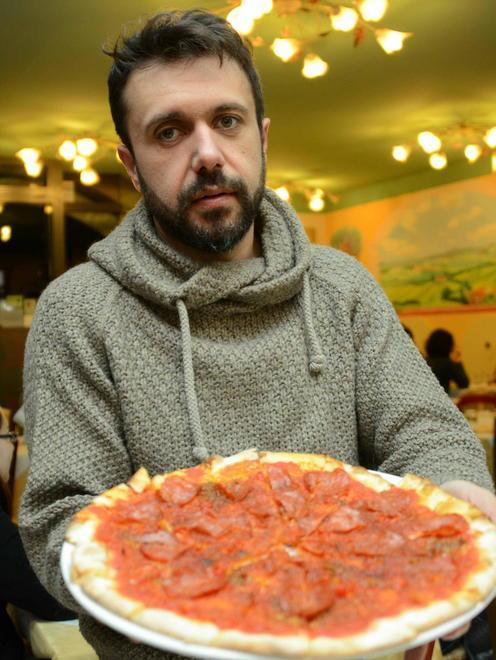 Sfida super piccante in pizzeria 