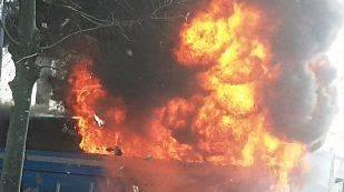 Riscaldamento in tilt, corriera in fiamme