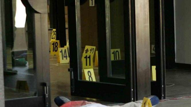 Otto anni fa i colpi di pistola e tre morti il far west in una causa di separazione