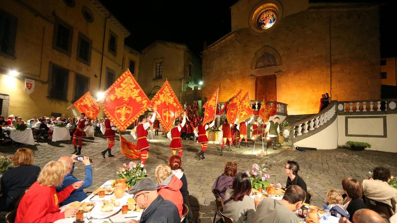 Sbandieratori del Rione Ferraia