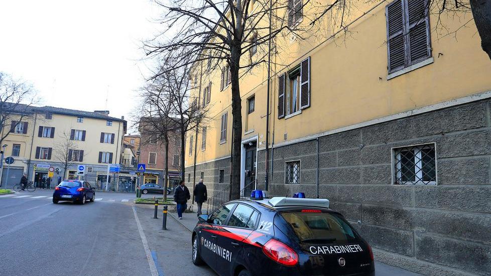 Truffatori rubano i risparmi a due anziani