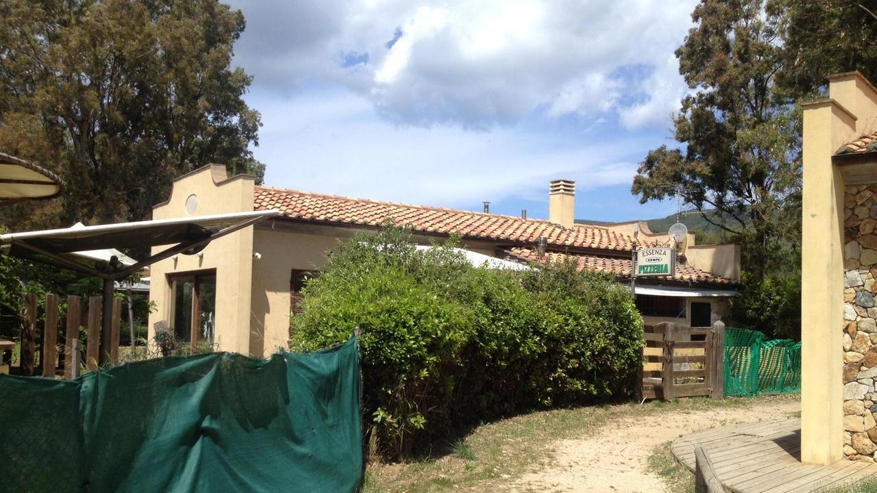 Gli immobili dell'ex discoteca Essenza, rilevati dal Parco nazionale con l'operazione Dune di Lacona