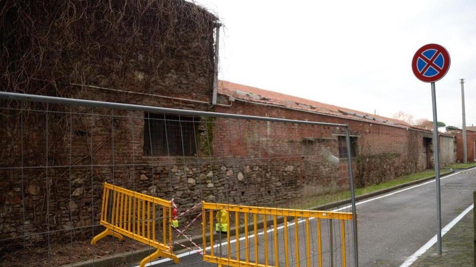 L’ex cordificio ora rischia di crollare