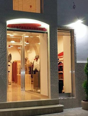  Pomarance.name apre uno store e cerca personale