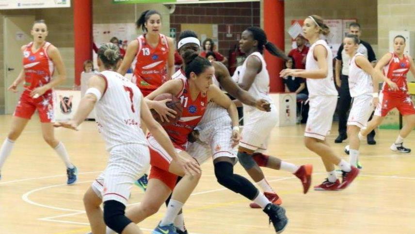 Un palasport biancorosso per spingere Gesam Gas
