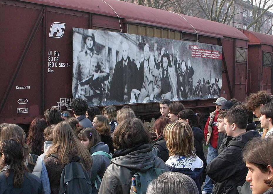 Memoria, e si pensa anche a Parigi 