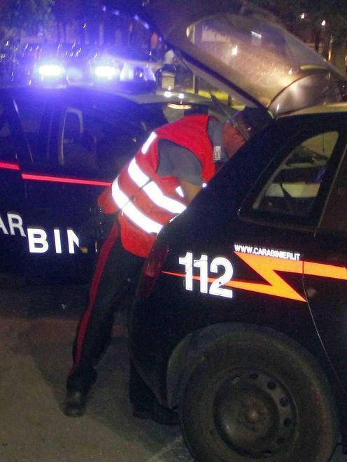 Lascia i fucili in strada per dispetto 