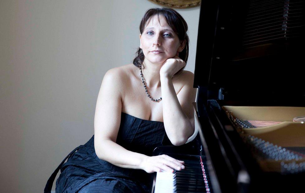 Bach sulle dita della Perrotta 