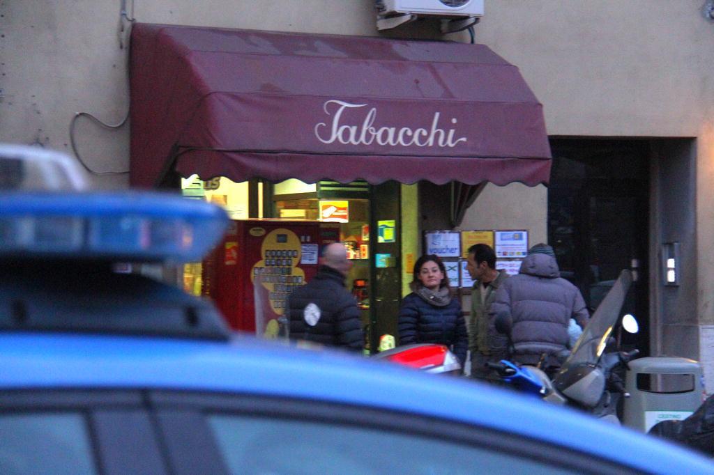 La tabaccheria di via Del Larderel svaligiata nella notte
