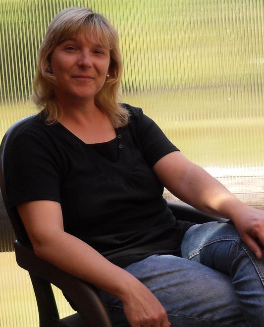Morta la donna colpita da malore in auto 