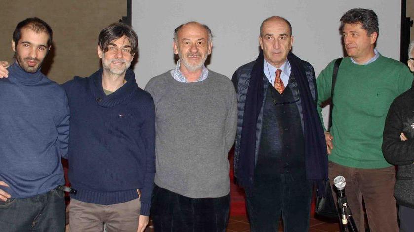 Sateriale: ruppi il sistema di potere