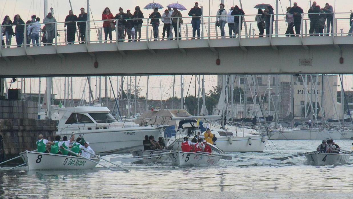 Darsena Nuova, l'arrivo della Risiatori (Vincenzoni Pentafoto)