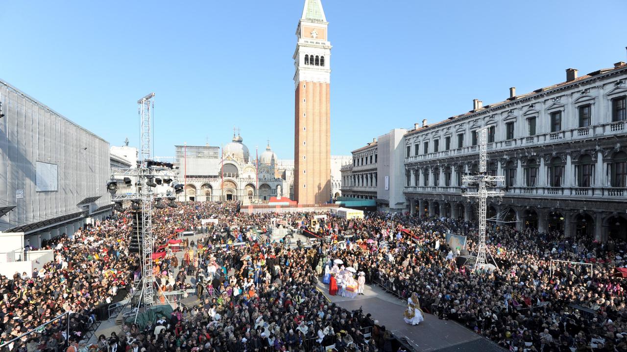 Piazza San Marco gremita di turisti