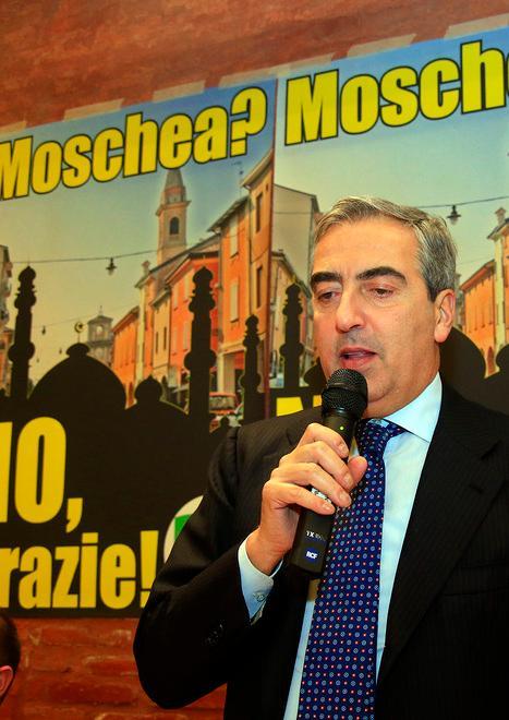 Gasparri: «Dico no alla moschea» 