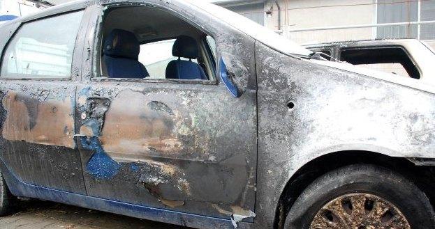 Notte di fuoco e paura Il piromane è tornato 