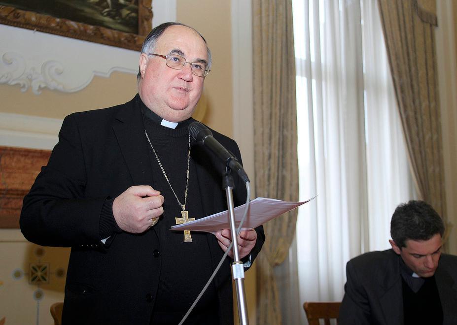 Monsignor Lanfranchi è gravissimo 