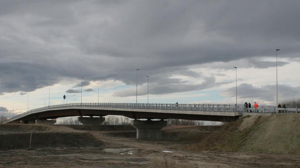 Inaugurato il nuovo ponte di Valle Lepri