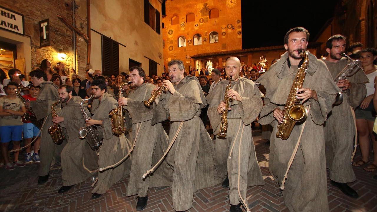 Marchin' band in Toscana, lo spettacolo che non conosce crisi