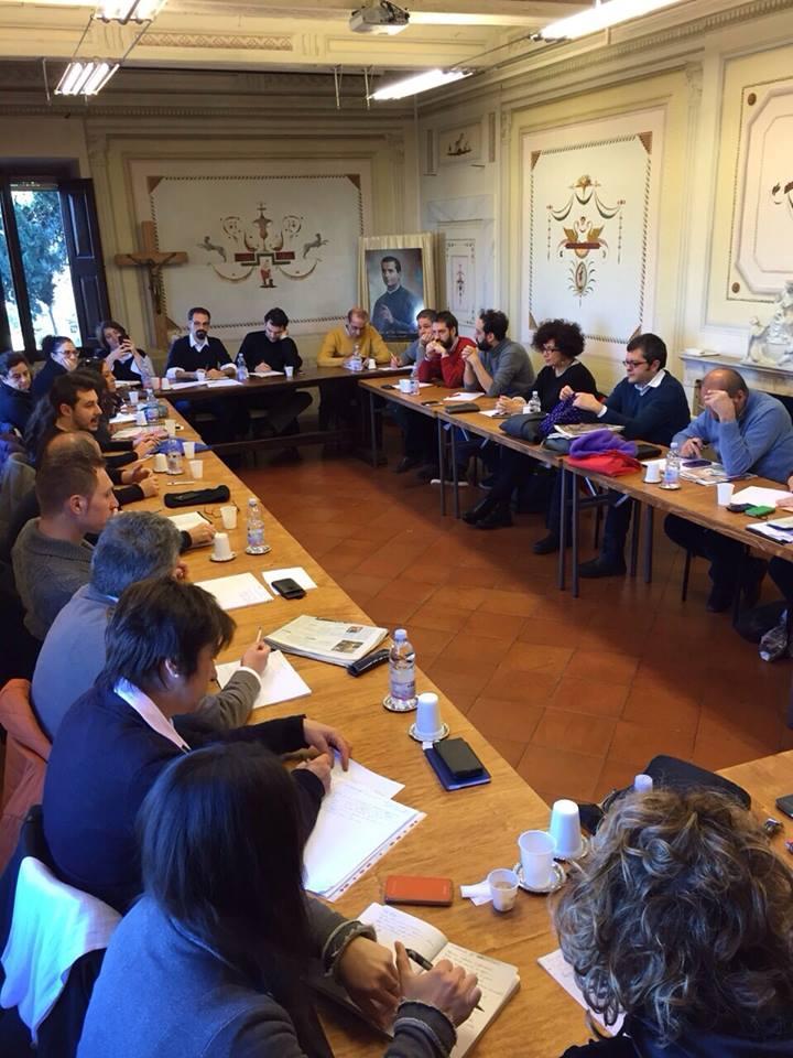 Gli esponenti Pd riuniti in una sala del convento delle suore di Iolo 