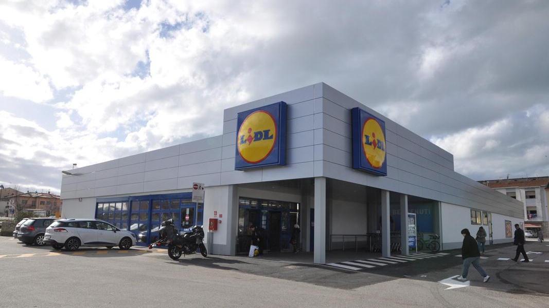 Il supermercato Lidl di via Montanara
