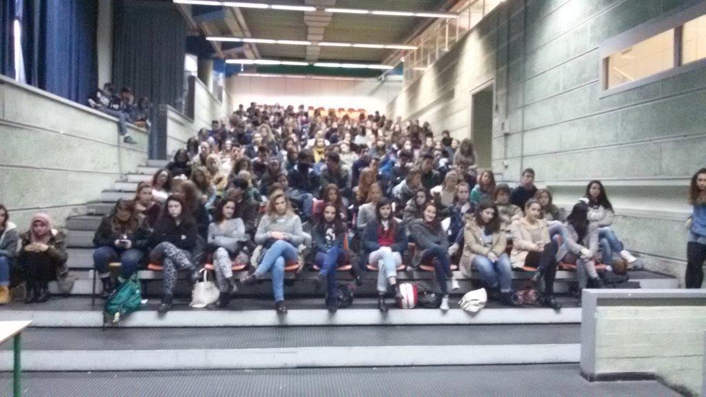 Gli studenti del Buonarroti durante l'incontro