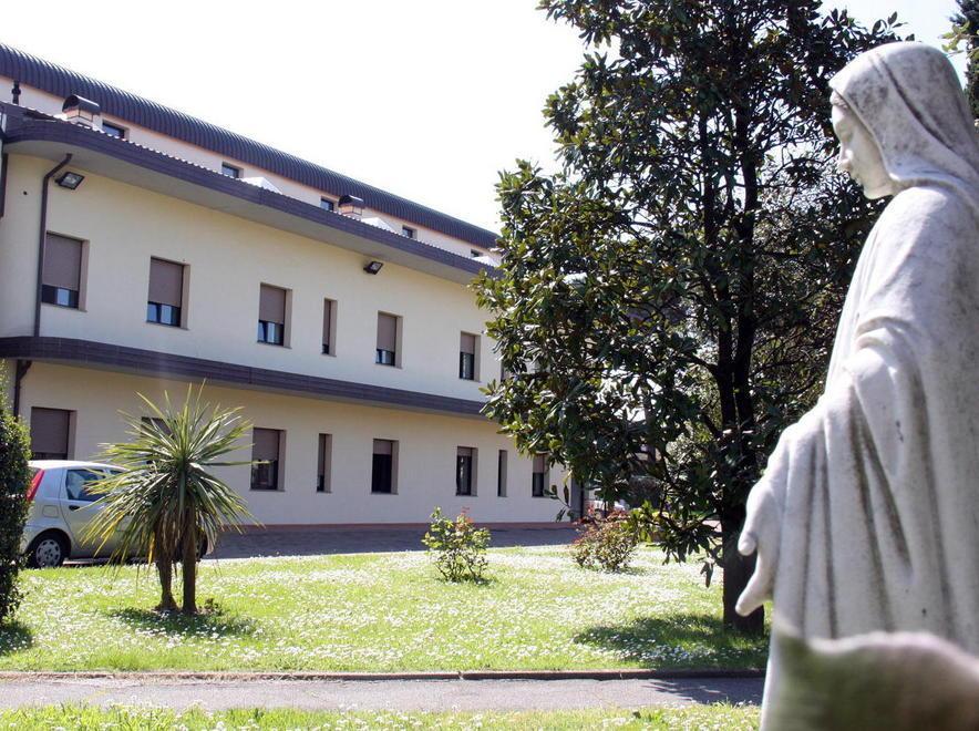 In “ritiro spirituale” dalle suorine di Iolo