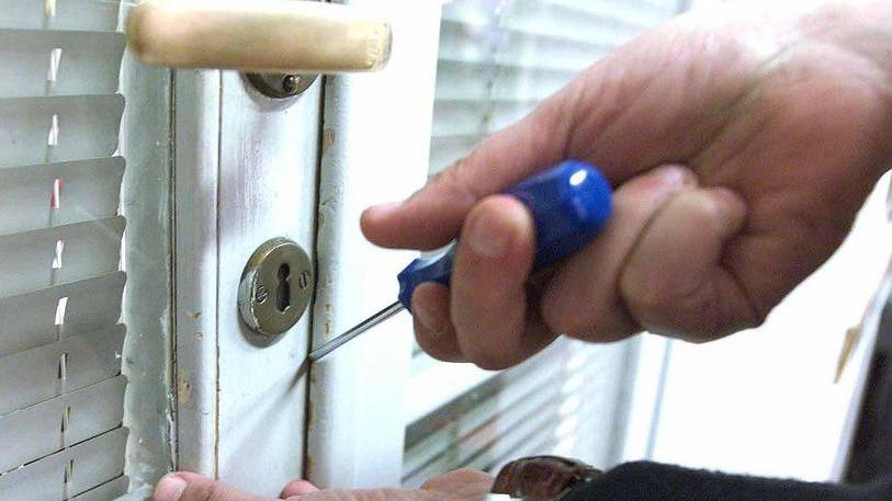 Ladri anche in casa di un carabiniere Il furto alla Cappetta